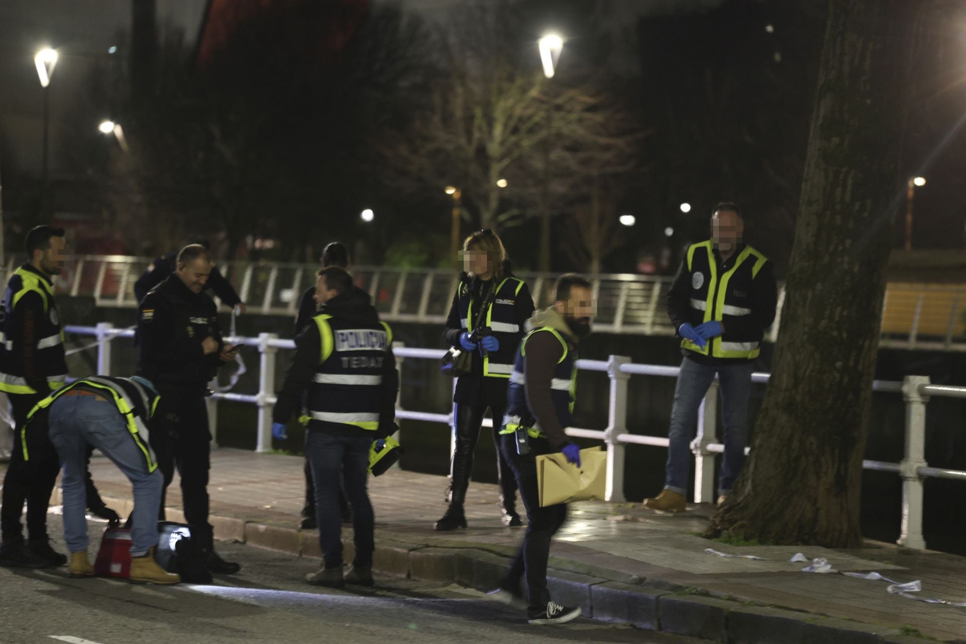 Falsa alarma en Gijón: la intervención de los Tedax, en imágenes