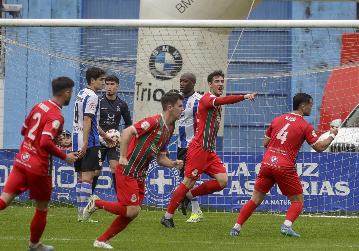 Las mejores imágenes del Real Avilés (2-2) Gimnástica