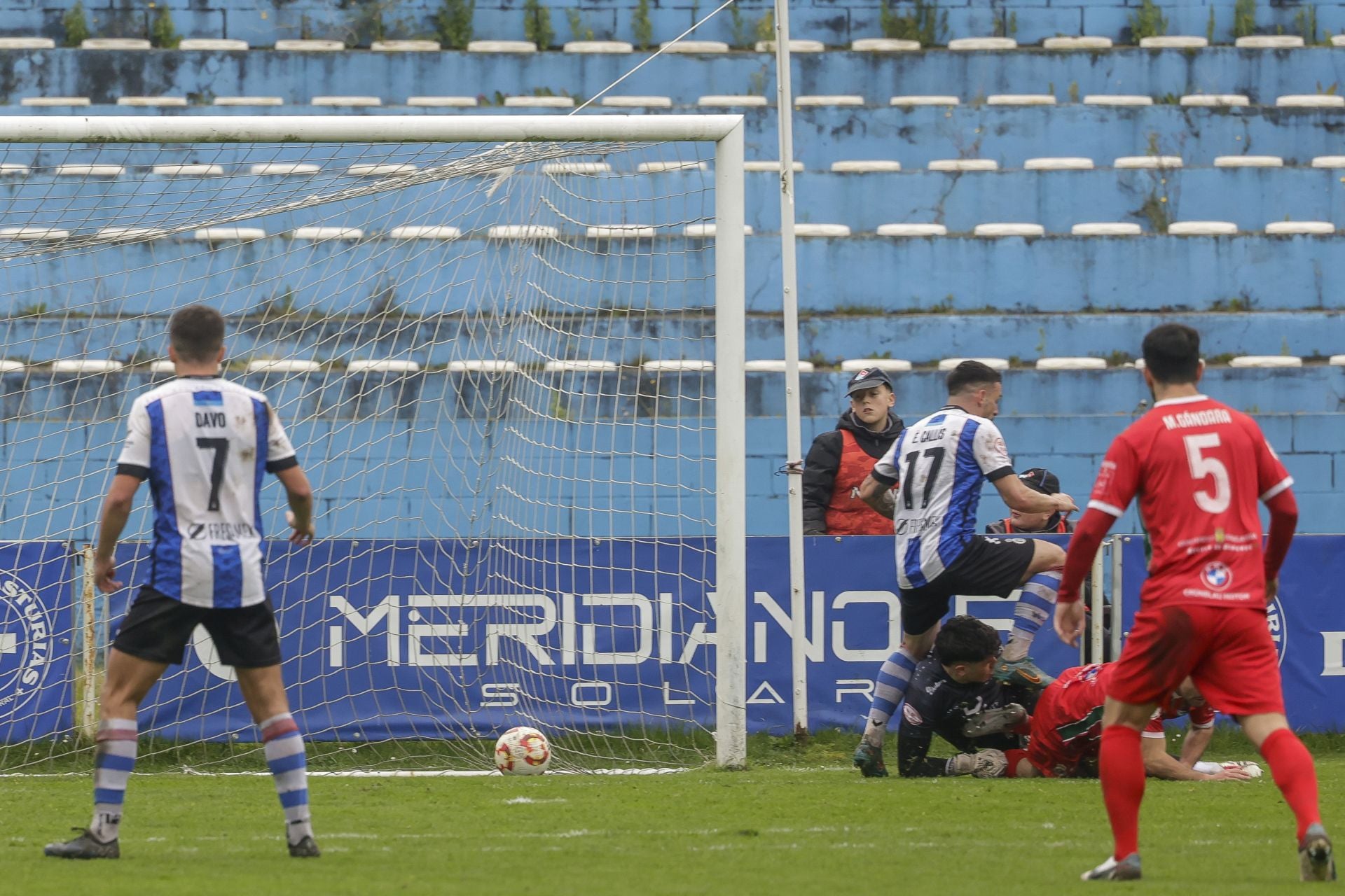 Las mejores imágenes del Real Avilés (2-2) Gimnástica