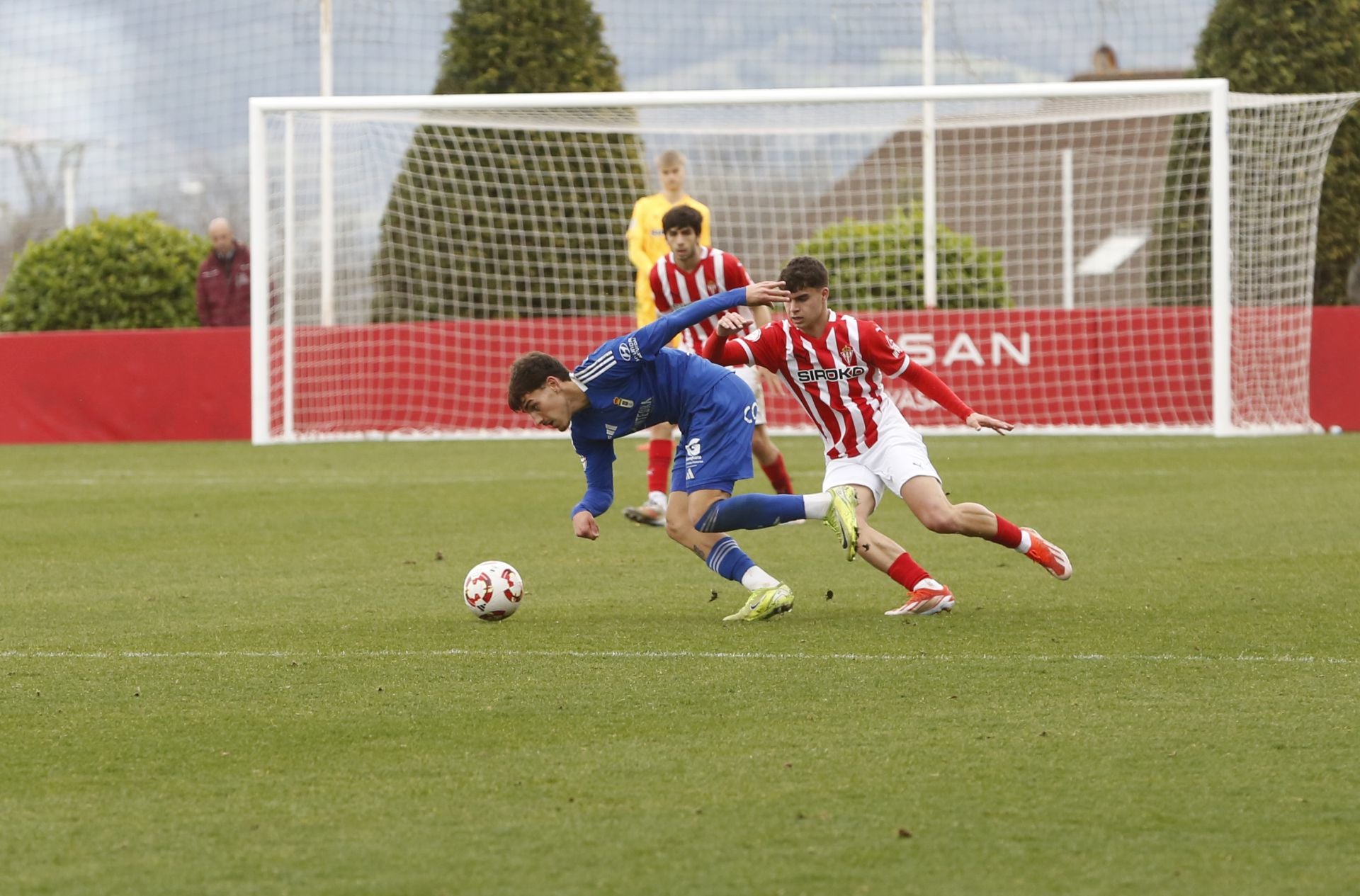 Sporting Atlético 3 - 3 Oviedo Vetusta, en imágenes