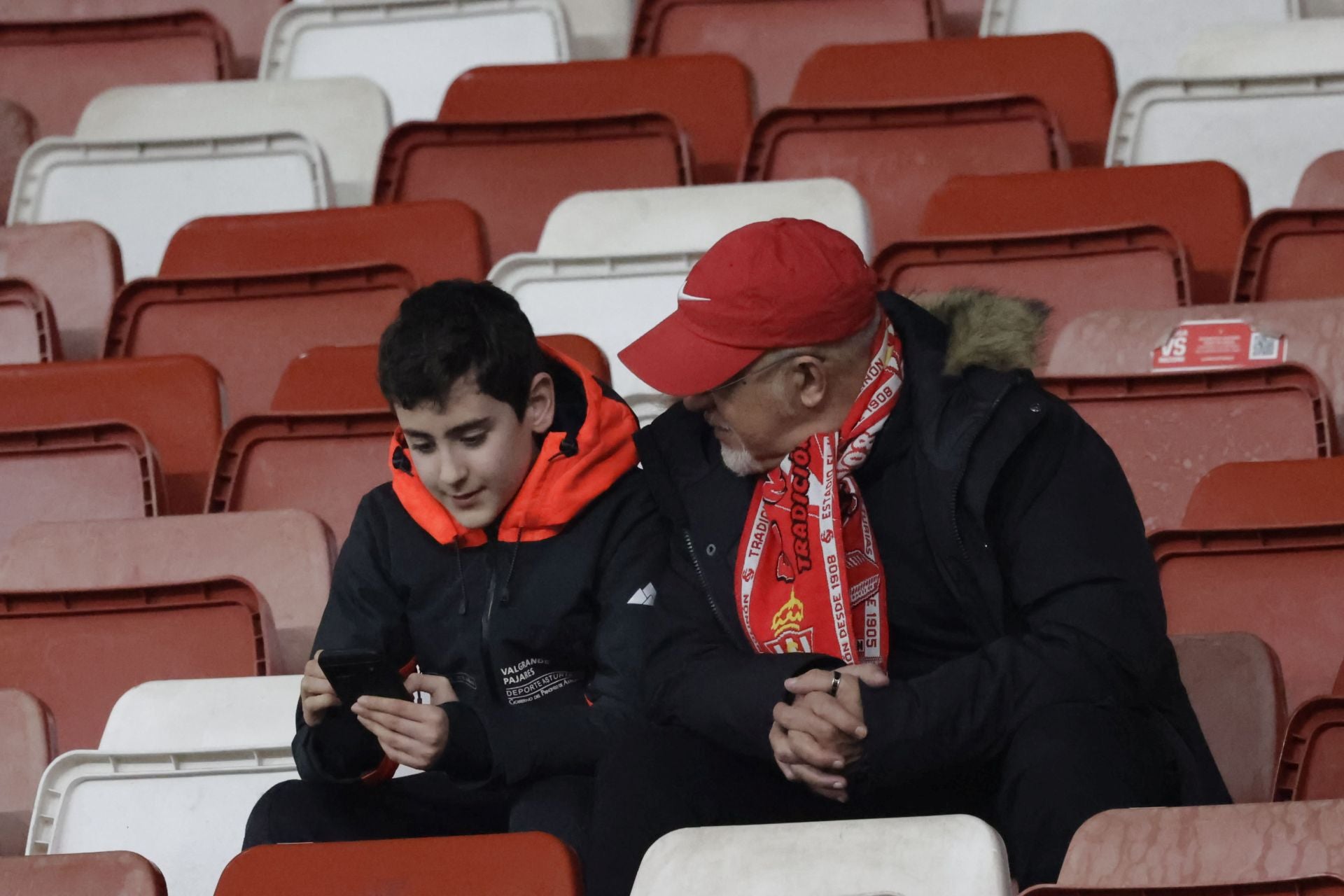 ¿Estuviste en el Sporting de Gijón - Almería? ¡Búscate!