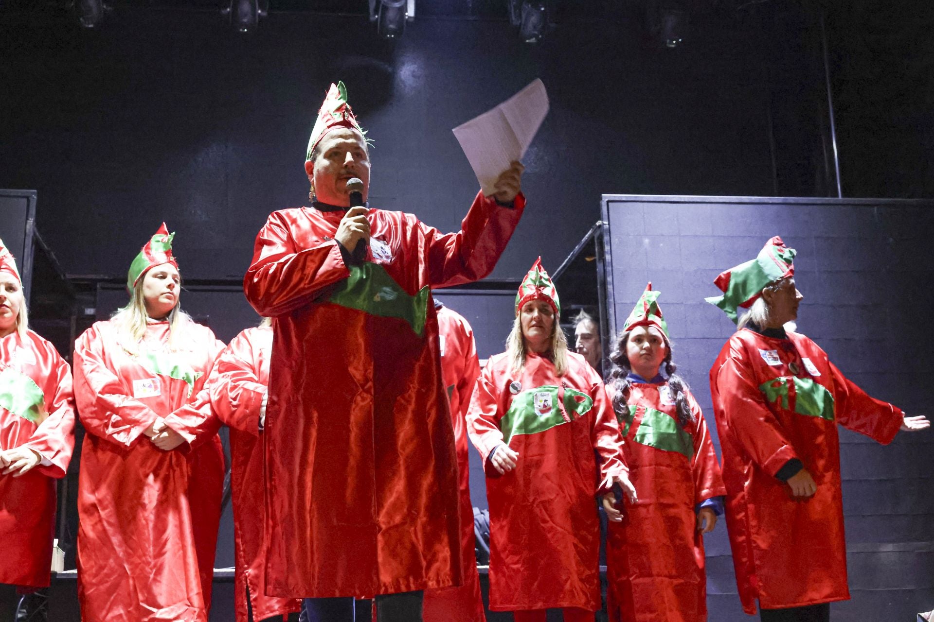 Llaranes arranca el Antroxu en Avilés