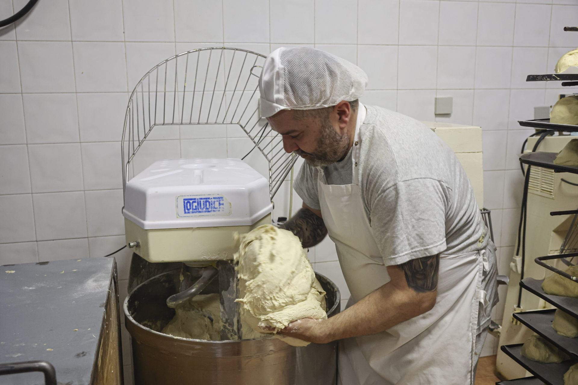 Pola de Siero huele a bollo de Comadres