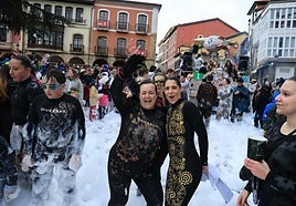 Un río de colores y espuma: ¡Búscate en el Descenso de Galiana de Avilés!
