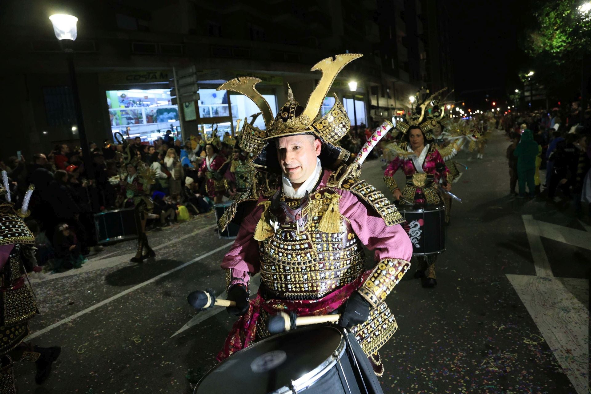 Las mejores imágenes del desfile del Antroxu de Gijón (I)