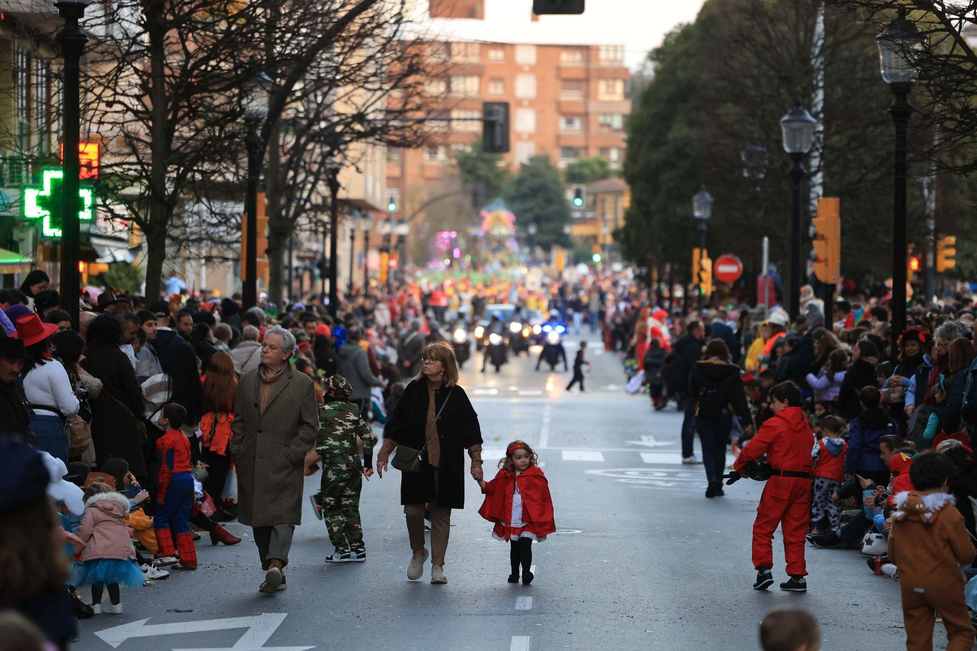 Las mejores imágenes del desfile del Antroxu de Gijón (I)