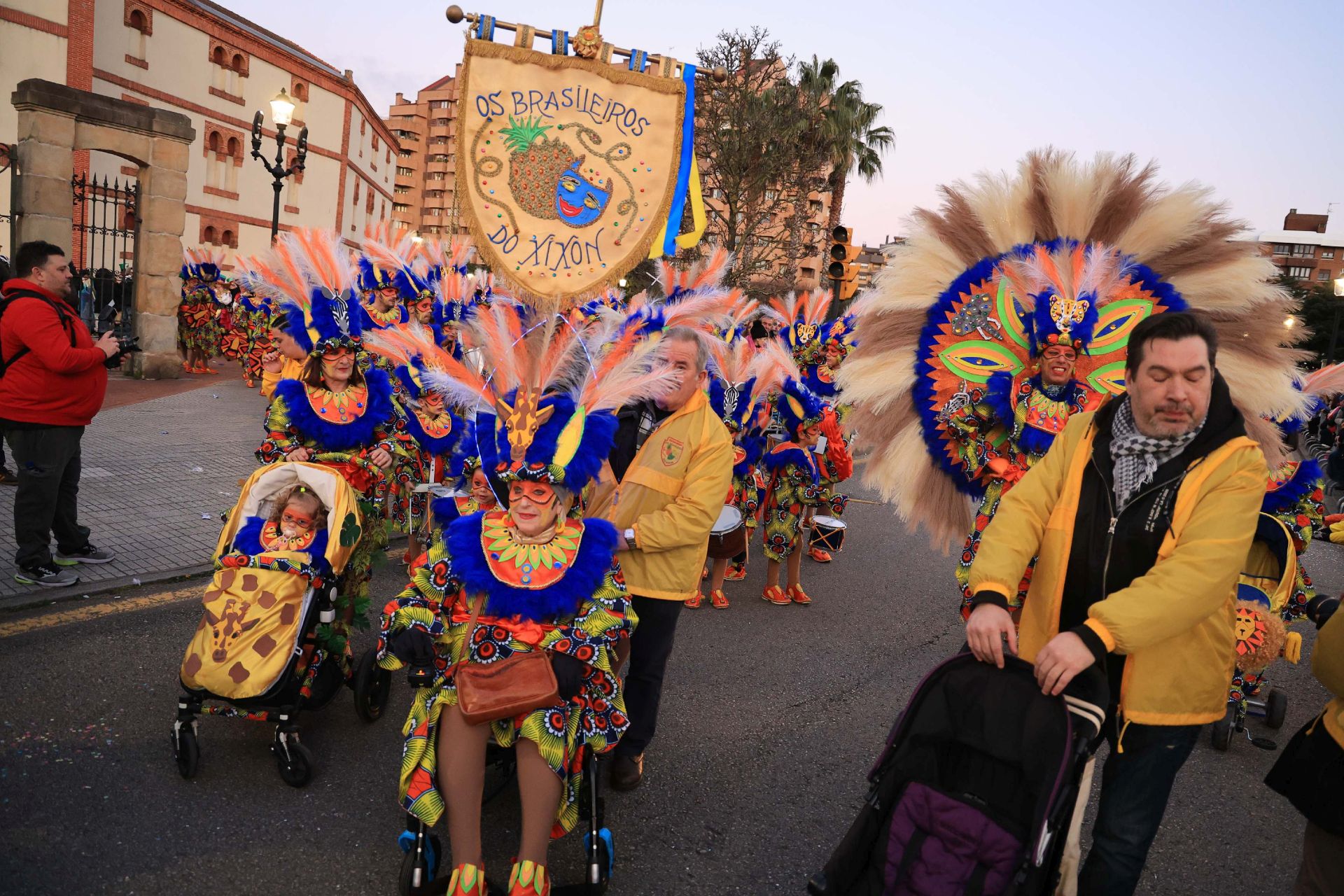 Las mejores imágenes del desfile del Antroxu de Gijón (II)