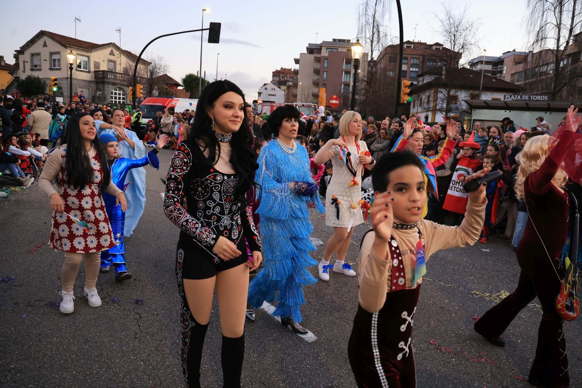 Las mejores imágenes del desfile del Antroxu de Gijón (II)