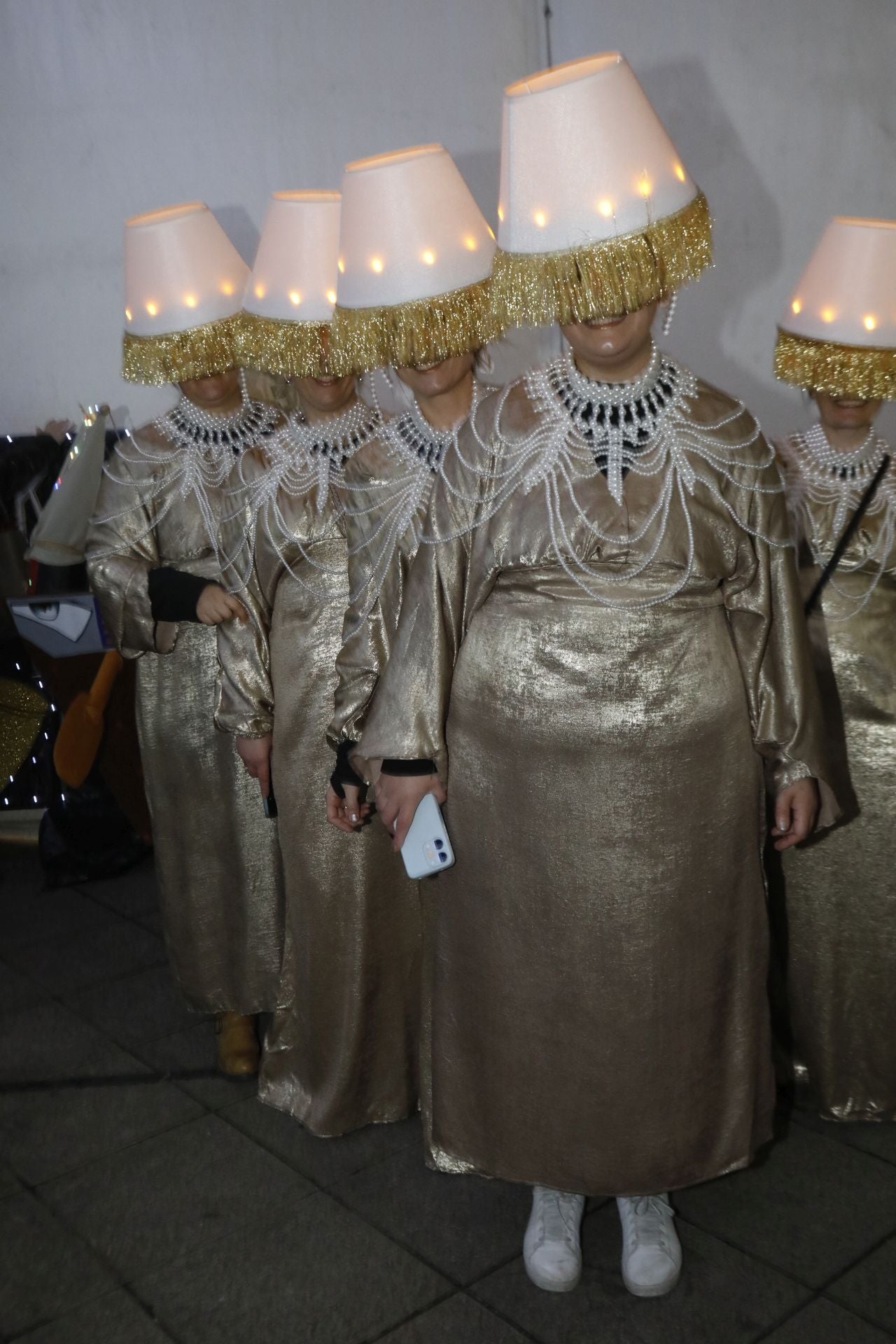 Diversión, música y todo tipo de disfraces en el Antroxu de Candás