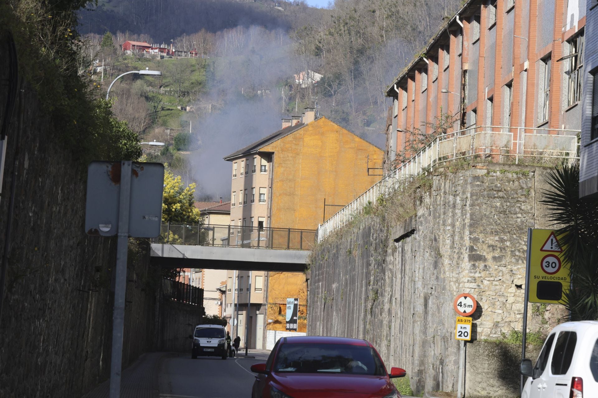Las imágenes de la explosión de gas en Mieres que ha derrumbado un edificio