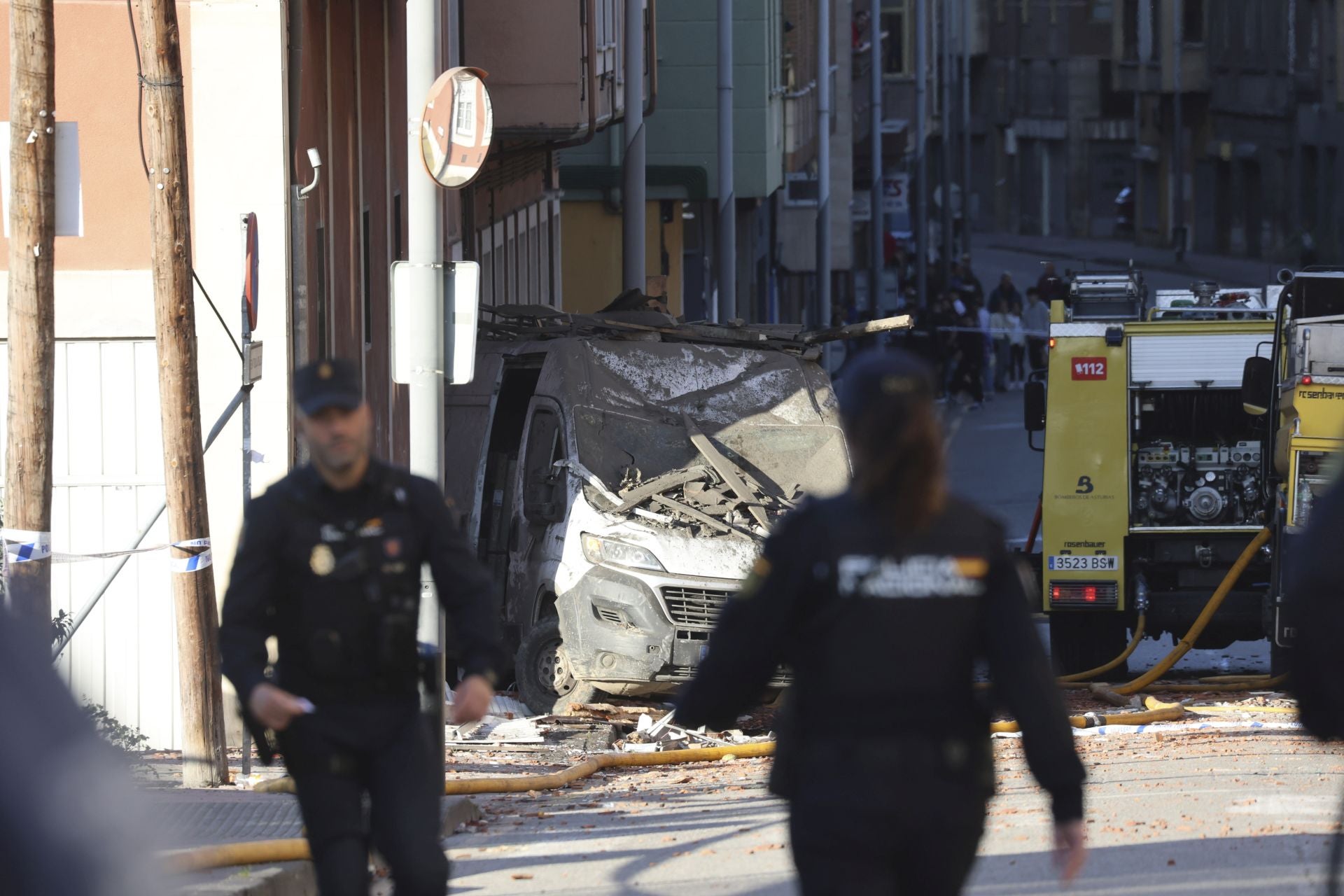Las imágenes de la explosión de gas en Mieres que ha derrumbado un edificio