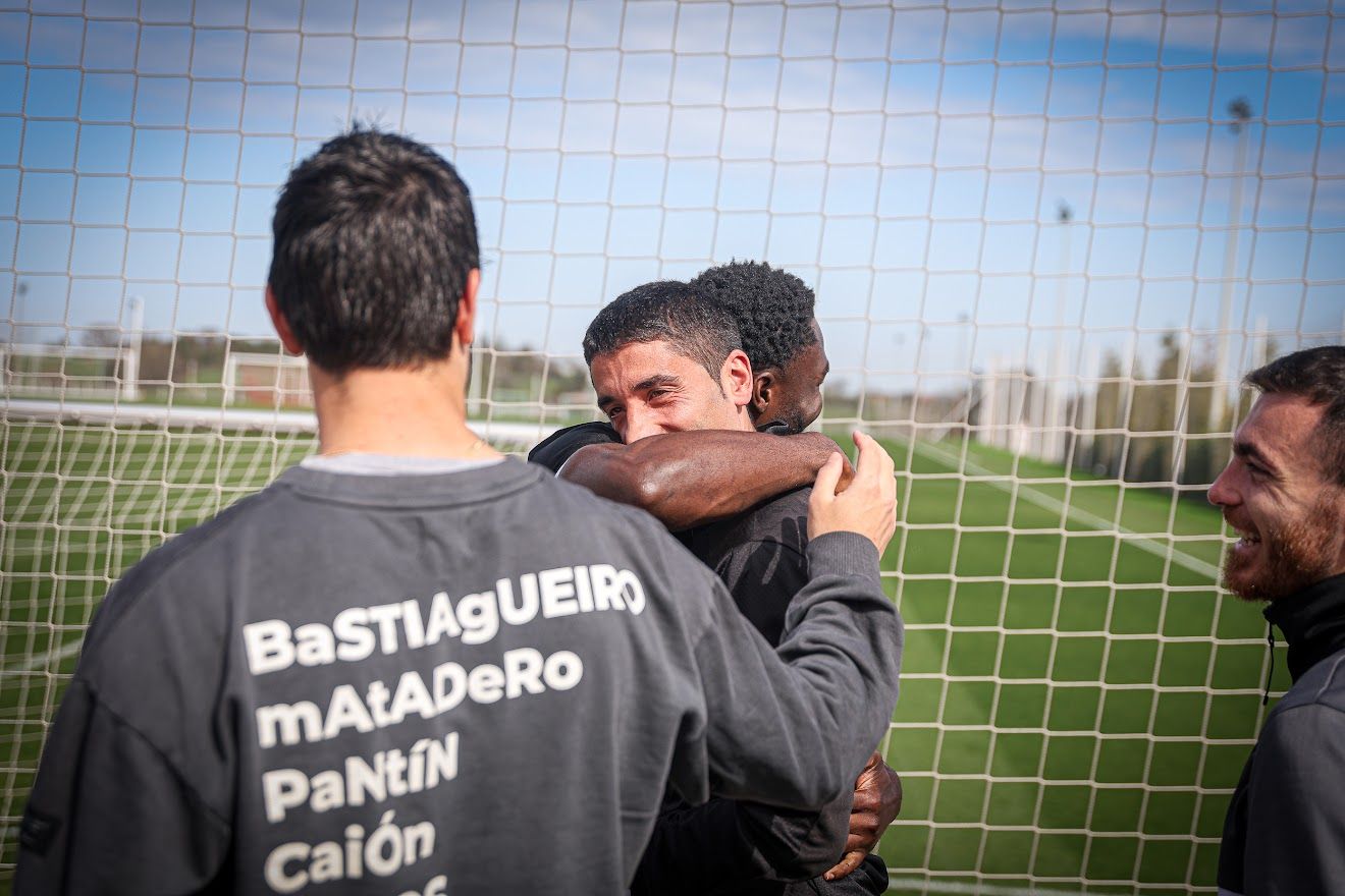 Cote deja el fútbol: así ha sido el emotivo anuncio