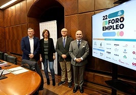 Por la izquierda, Santiago Fernández, Susana Pérez, Alfonso López Muñiz e Ignacio Villaverde.