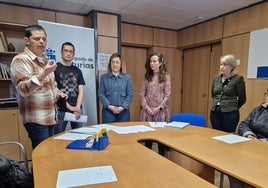 Sorteo de las letras del apellido que ordenará el proceso de admisión de alumnos.