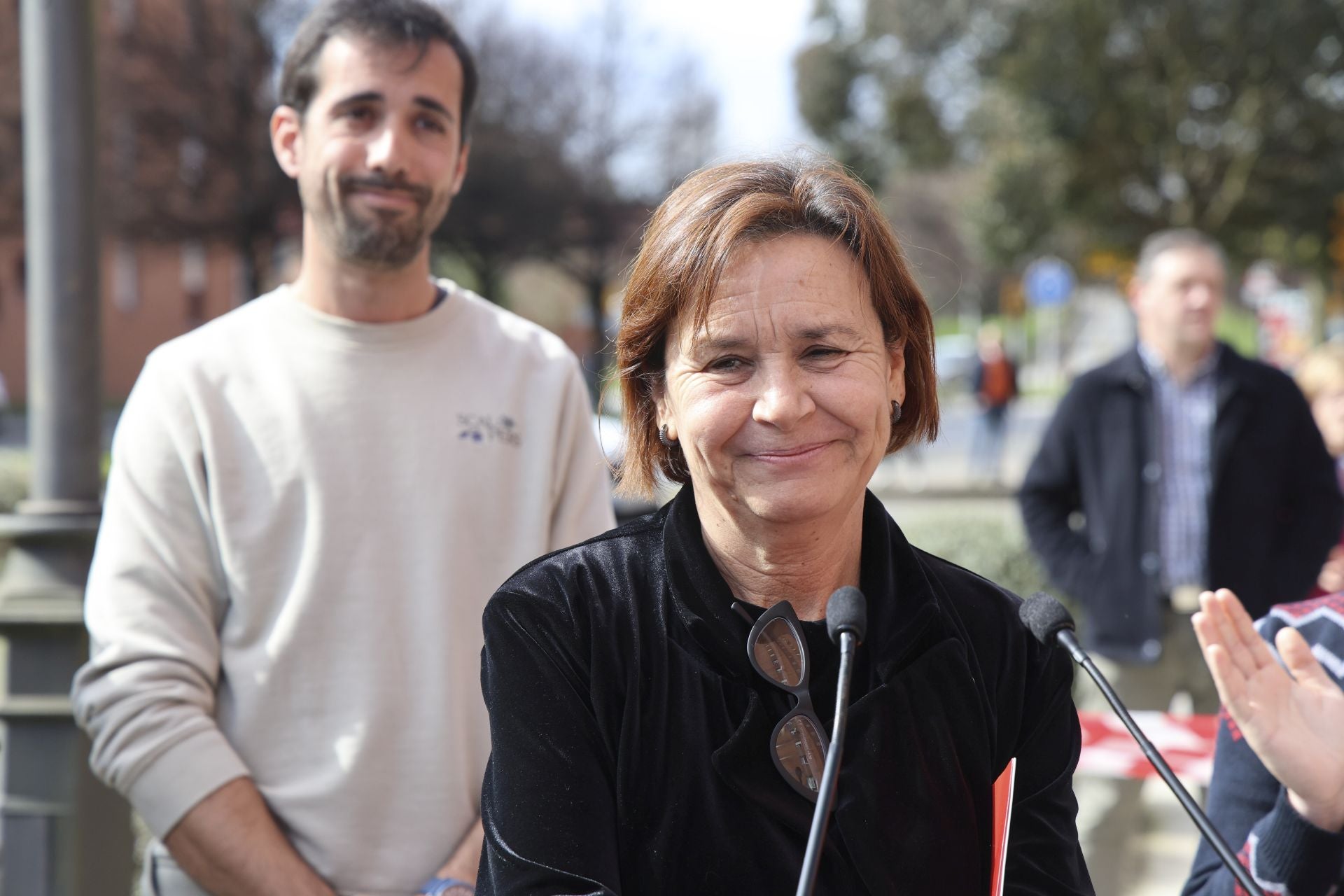 Carmen Álvarez ya es eterna en Gijón: «Es un acto de justicia con mayúsculas»