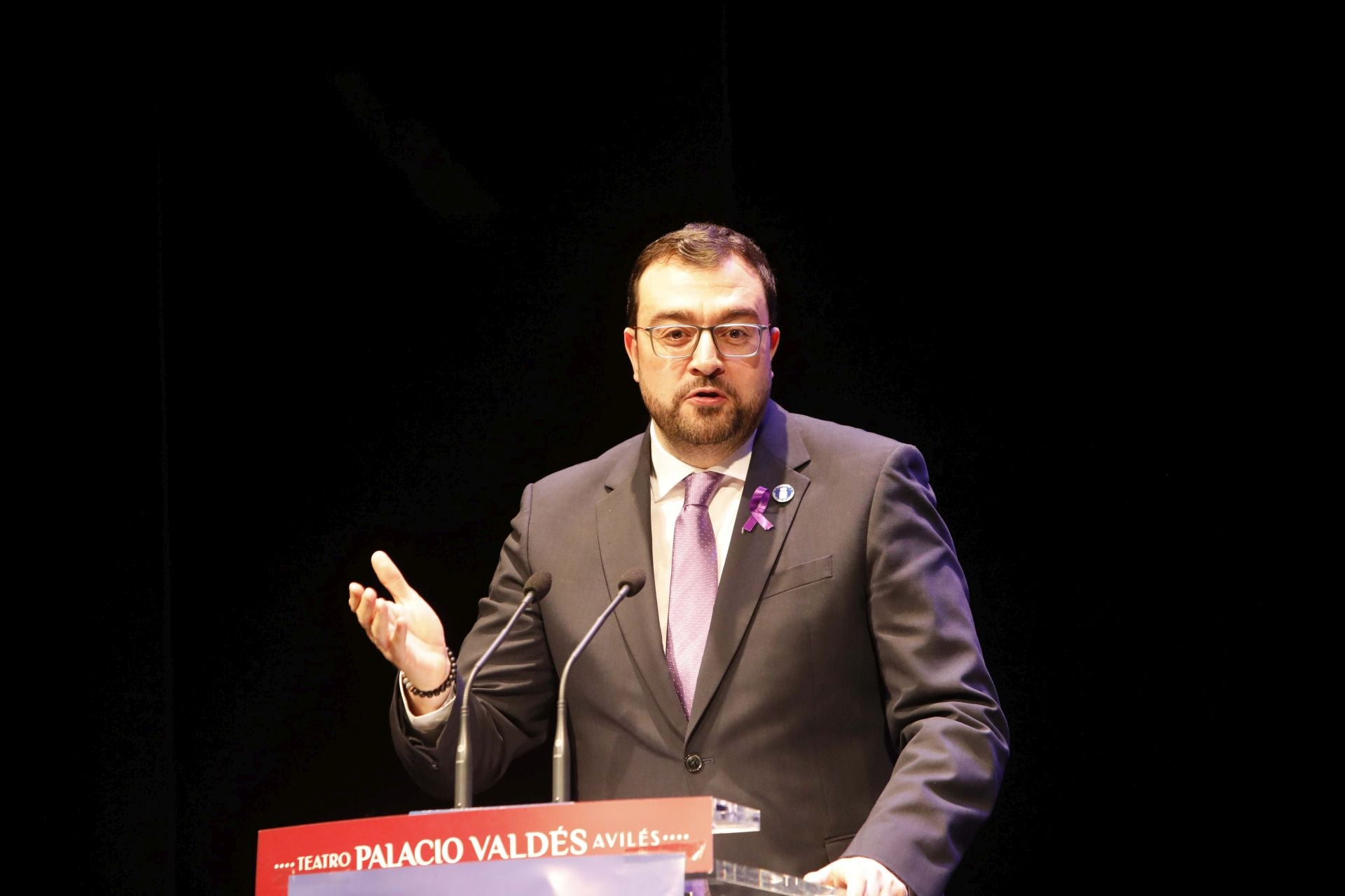 En imágenes: el acto institucional del 8M en Asturias