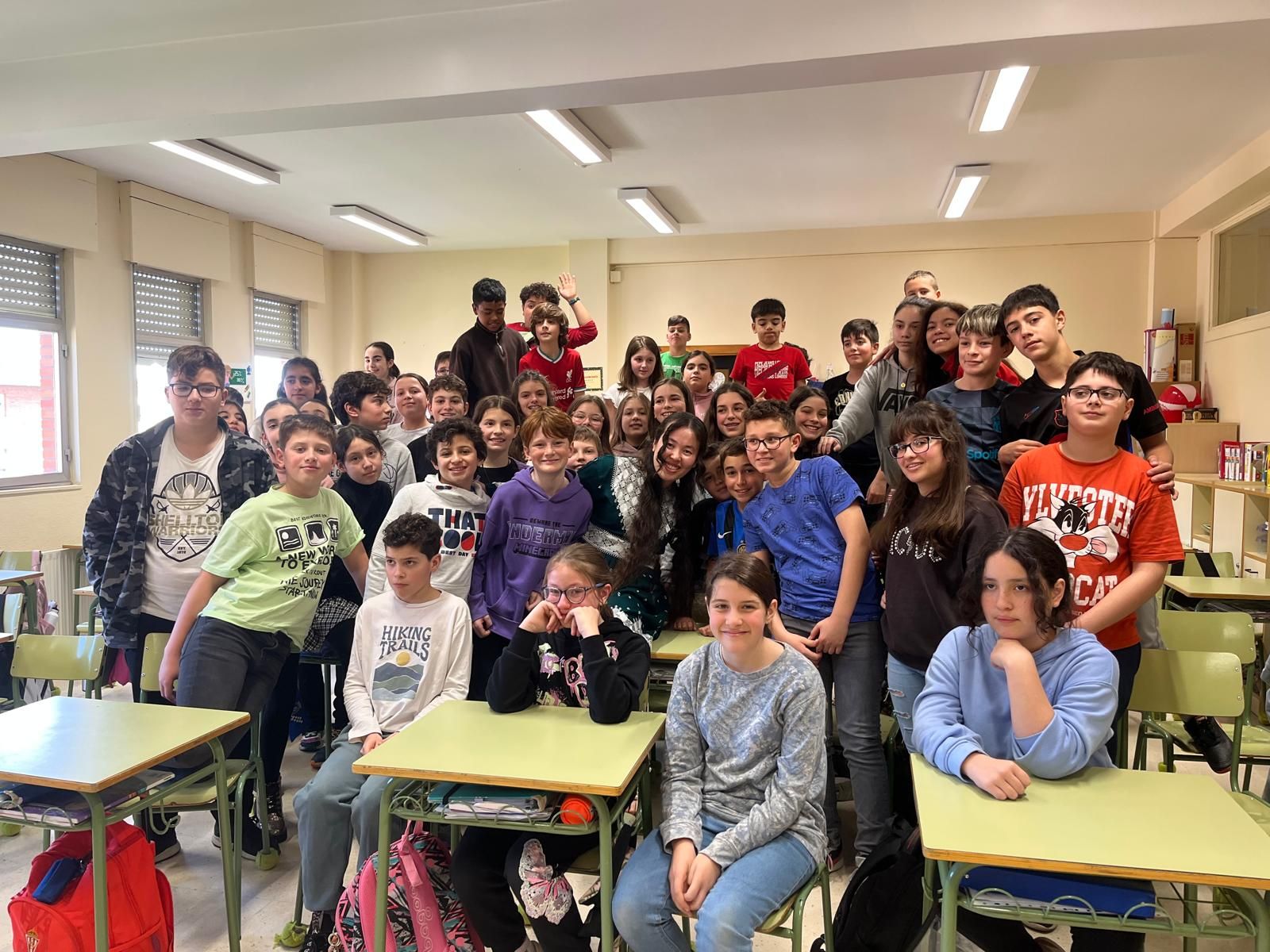 Los colegios de Gijón se vuelcan con el 8M
