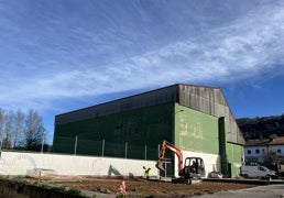 La nueva pista de pádel de Villaviciosa abrirá en un mes