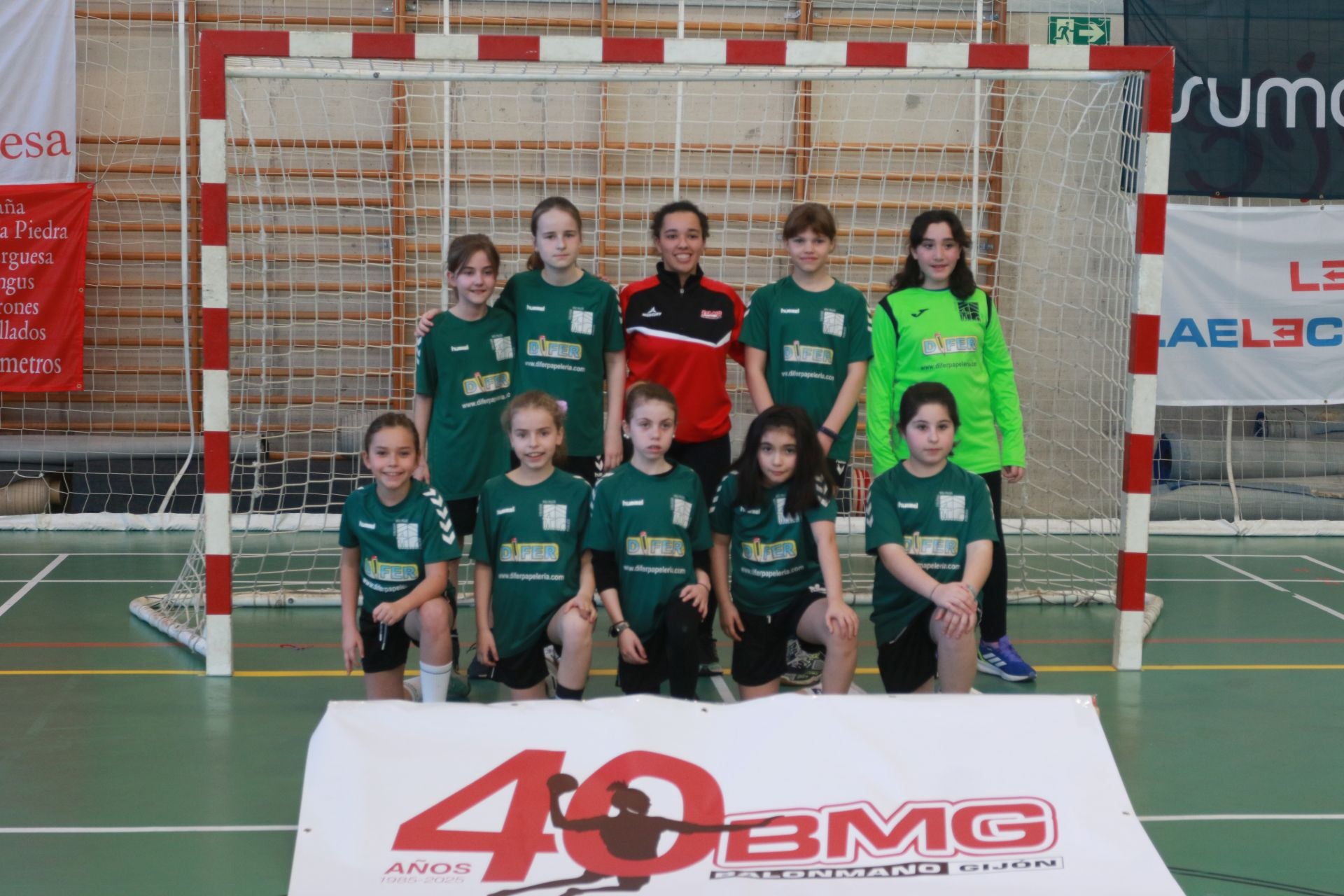 El Balonmano Gijón exhibe el poder de su cantera