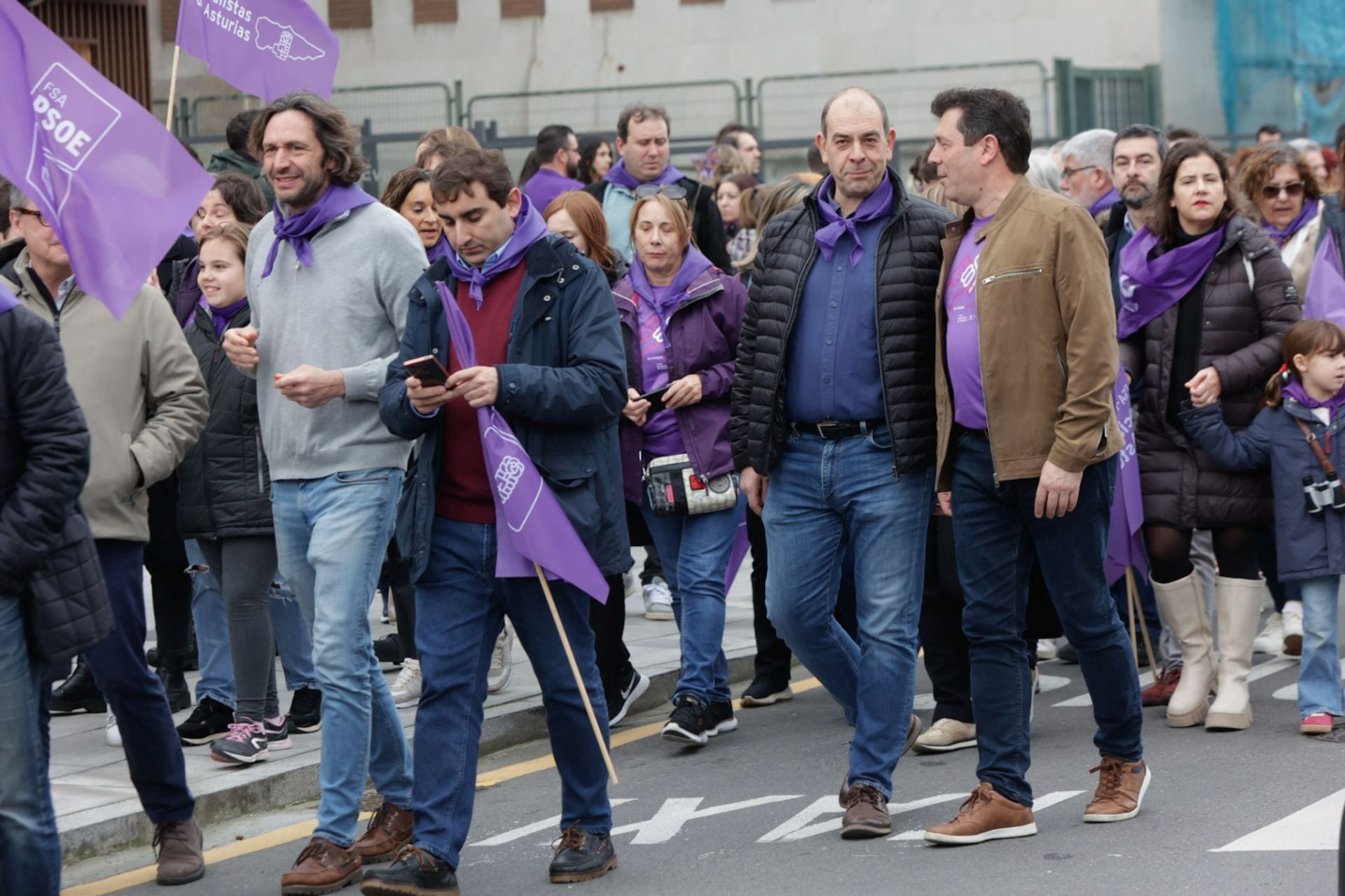 Asturias «respira lucha»: las fotos de la manifestación del 8M en Gijón