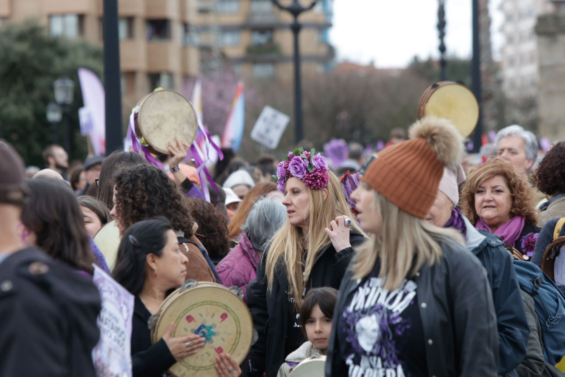 Asturias «respira lucha»: las fotos de la manifestación del 8M en Gijón