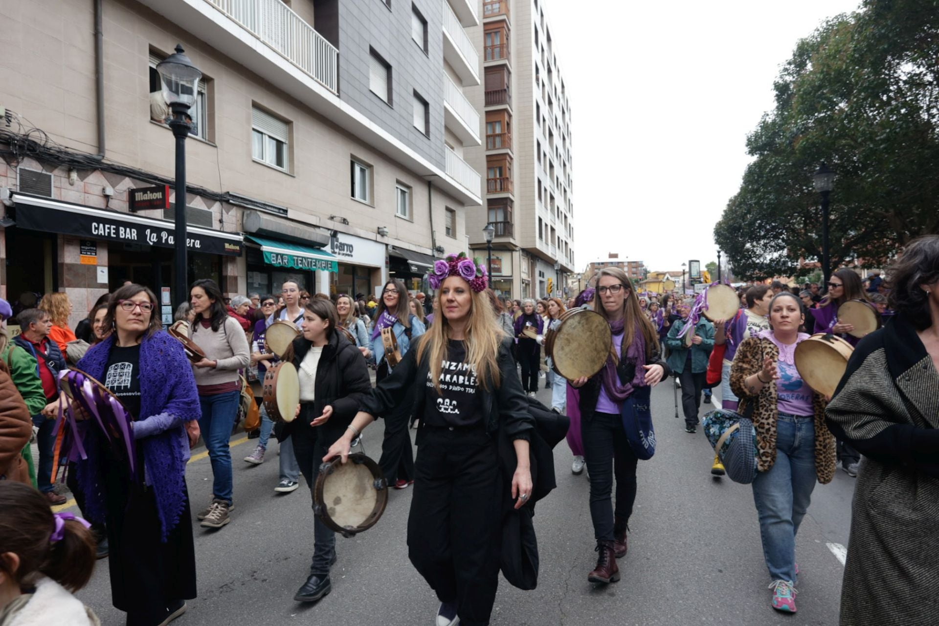 Asturias «respira lucha»: las fotos de la manifestación del 8M en Gijón