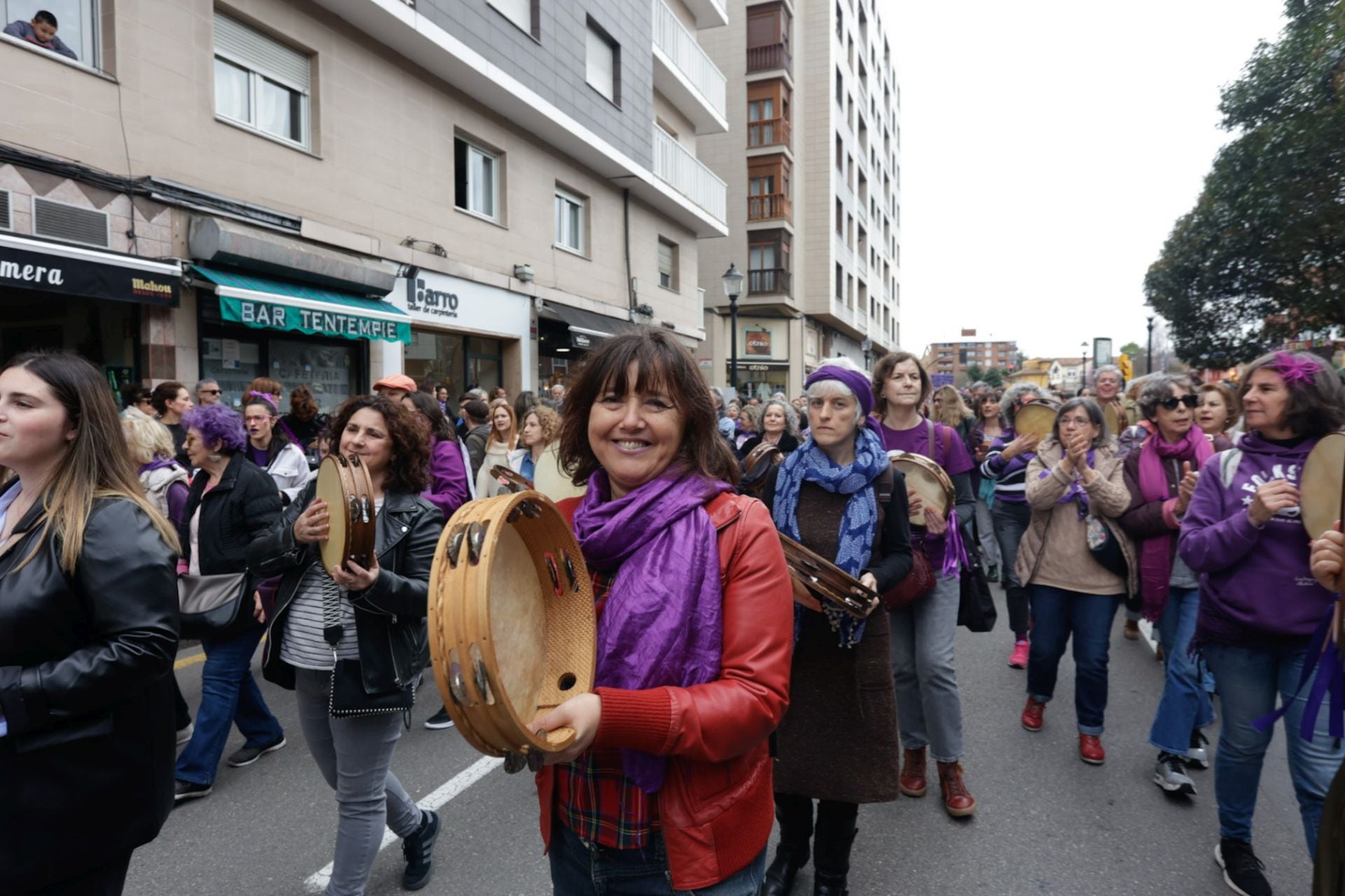 Asturias «respira lucha»: las fotos de la manifestación del 8M en Gijón