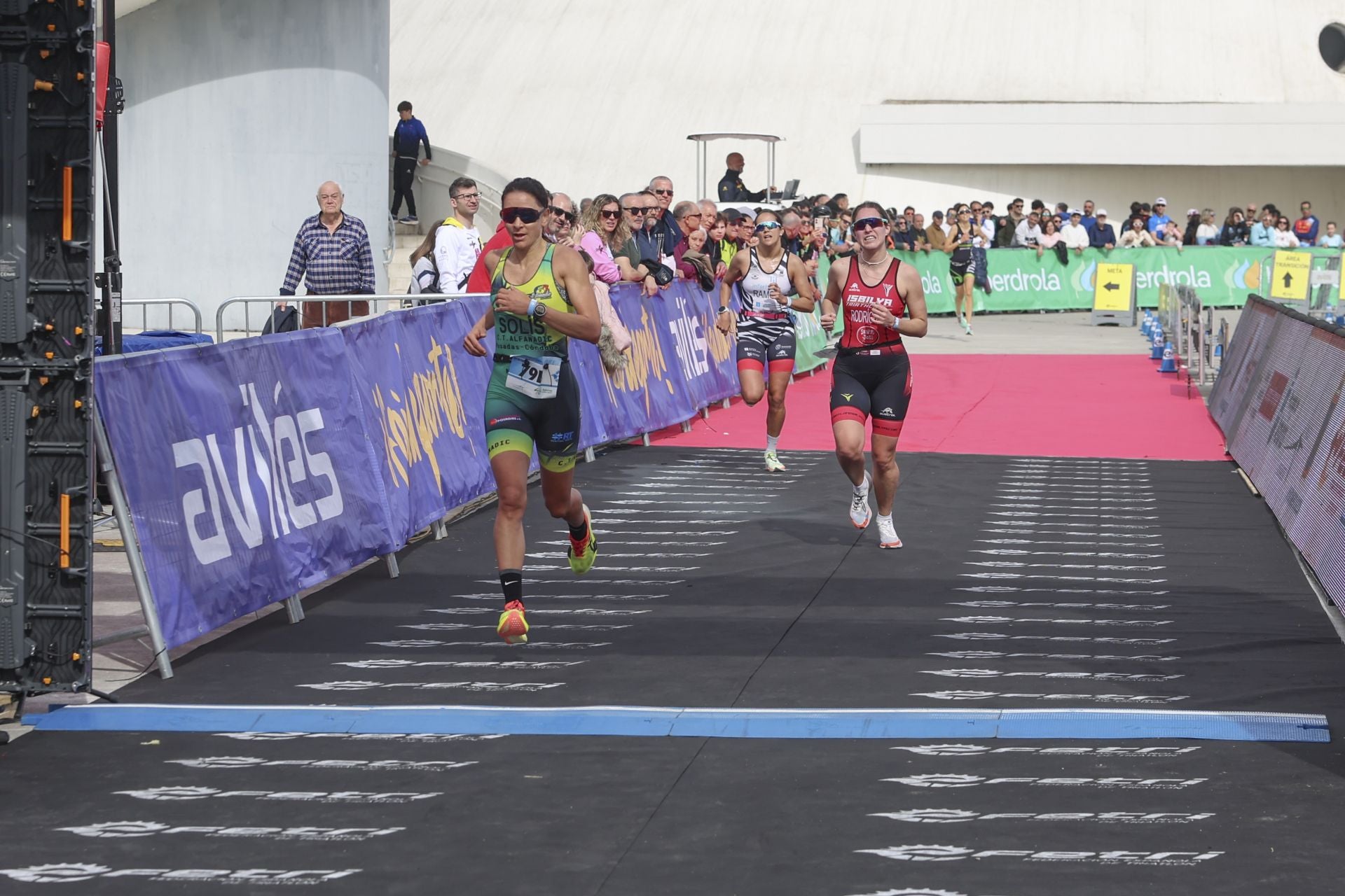 Avilés vibra con el Duatlón: las mejores fotos