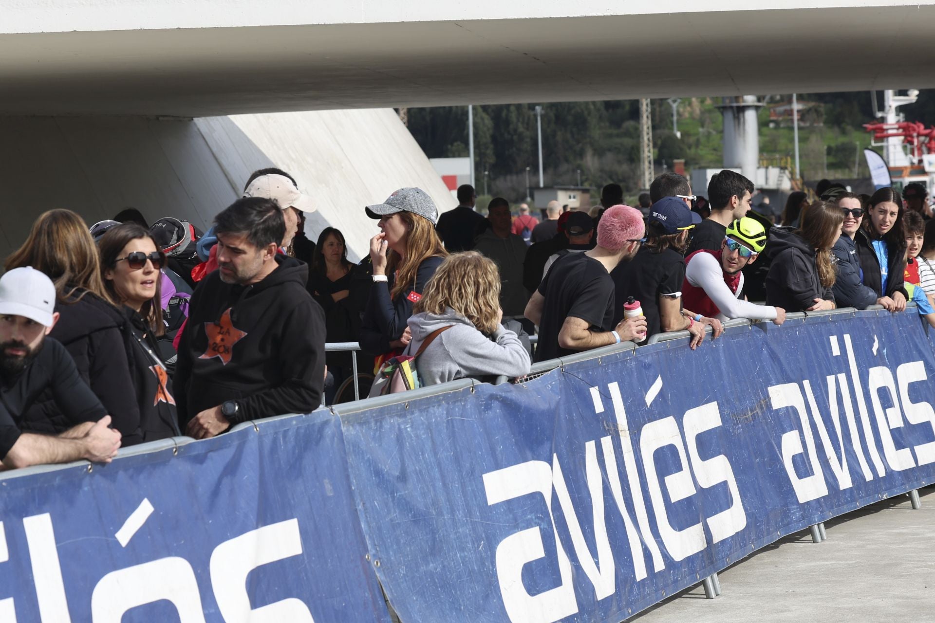 Avilés se llena de duatletas: las fotos de la competición