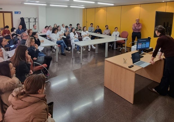Curso de técnicas de crioterapia al personal de enfermería y medicina de atención primaria del área VIII