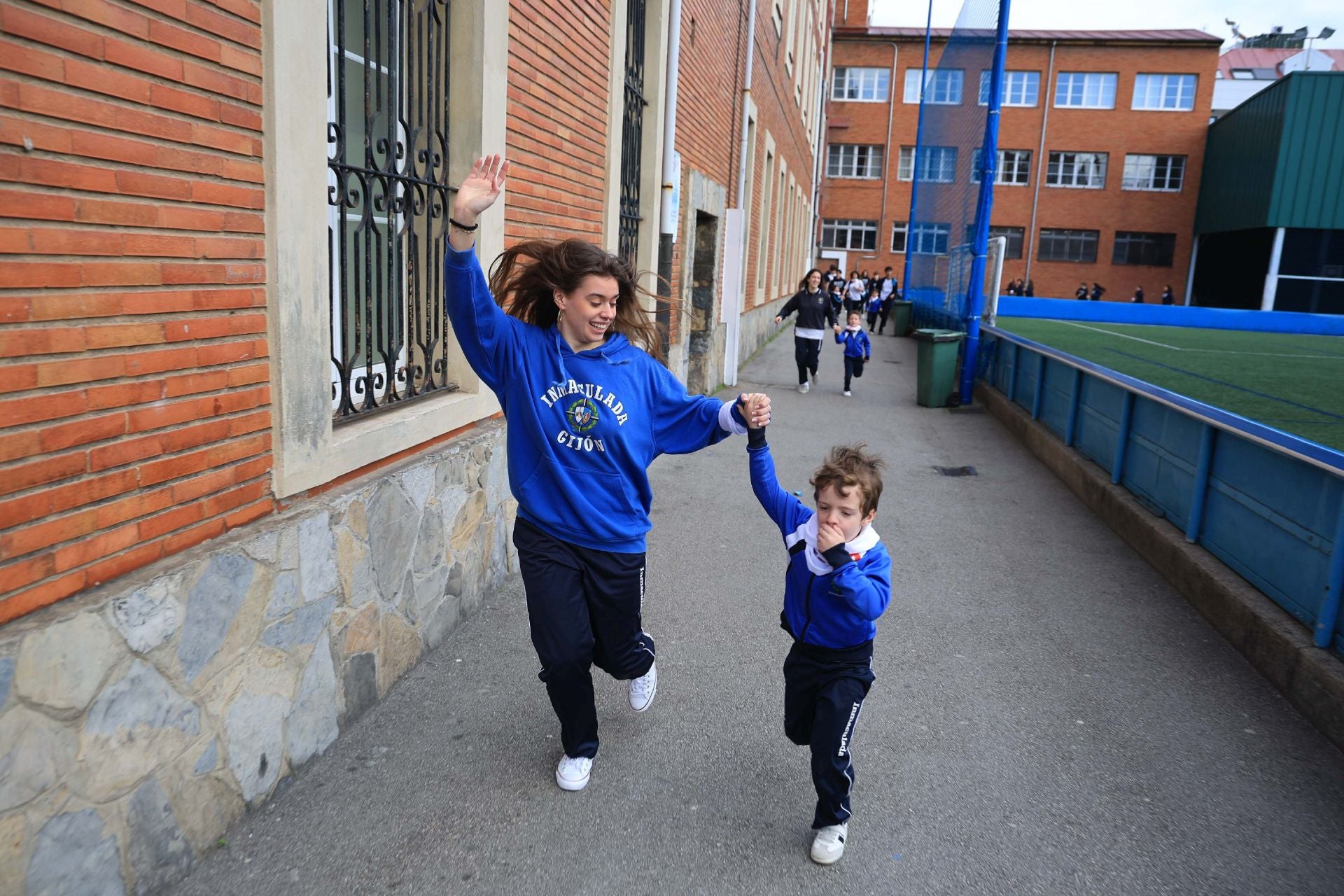 El colegio de La Inmaculada corre por Ecuador