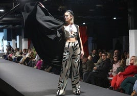 II edición del desfile Laurita Laureada