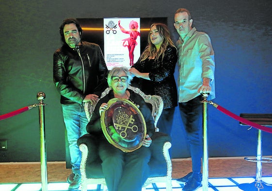 David Morey, Yolanda Lobo, Arantxa Nieto y Manu García, en la presentación de la fiesta.