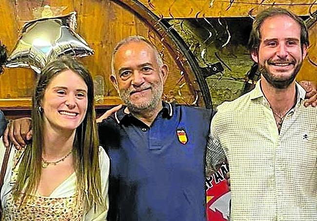 Con sus hijos, Victoria y Beni.