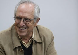 Carlos González García, durante la entrevista en el diario EL COMERCIO.