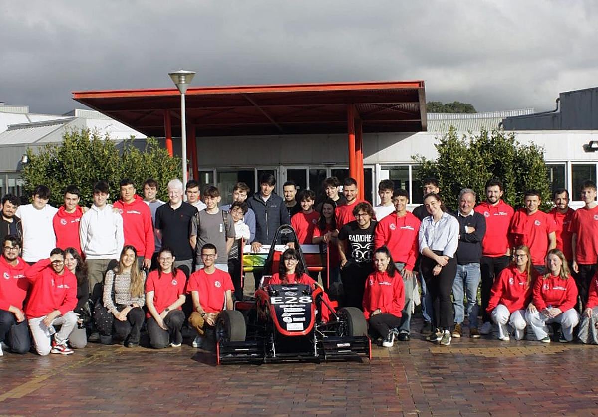 Bexie Group y demás patrocinadores junto al equipo de Uniovi E-Tech Racing
