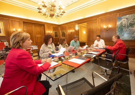 El pasado junio se celebró una reunión de la comisión de seguimiento del 'Avilés Innova'.