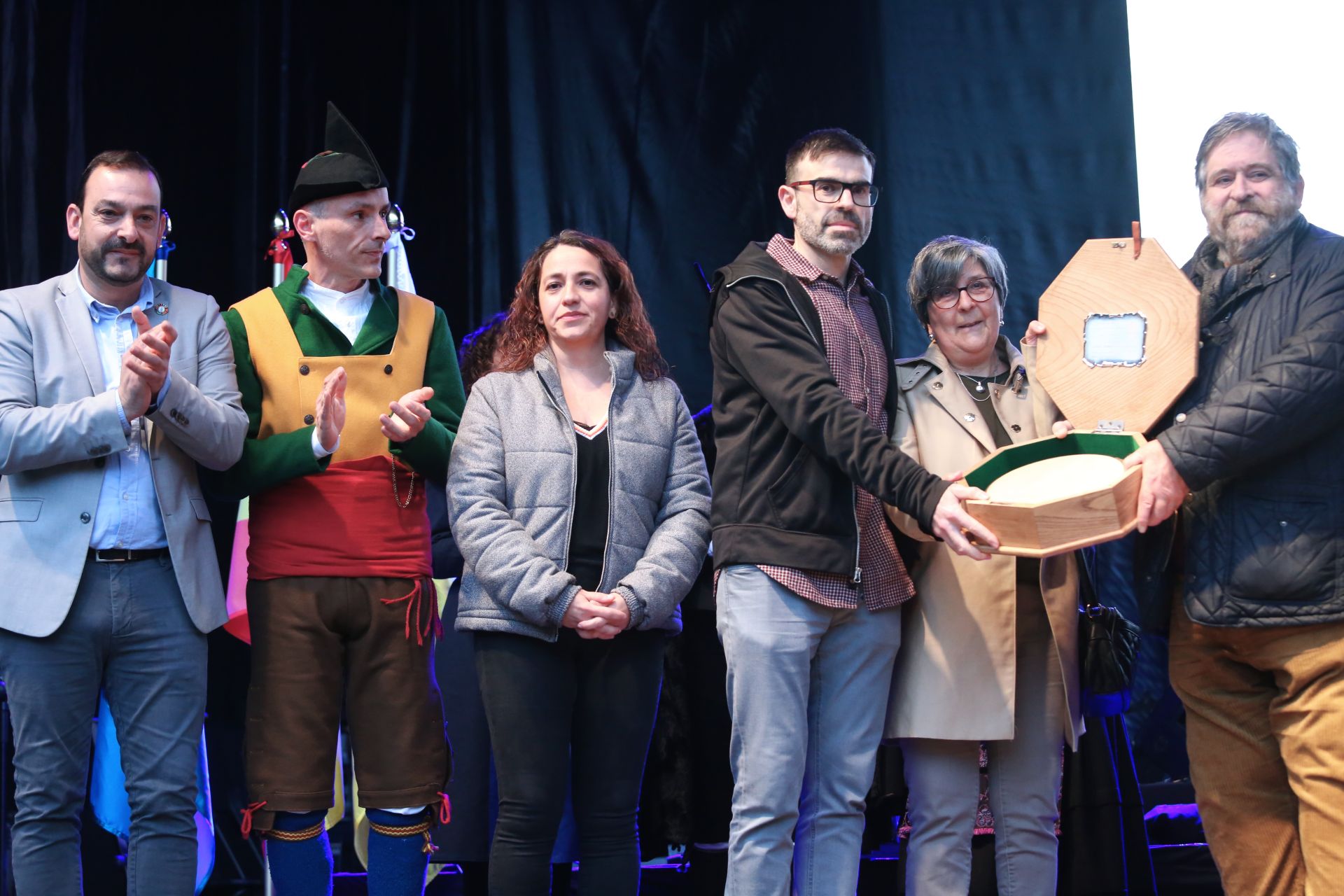 La Folixa Na Primavera llena Mieres de música, tradición y mucha sidra
