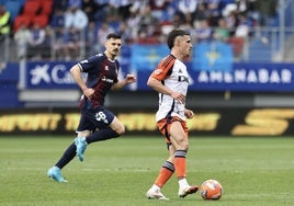 Fotos: Las mejores jugadas del Eibar - Real Oviedo