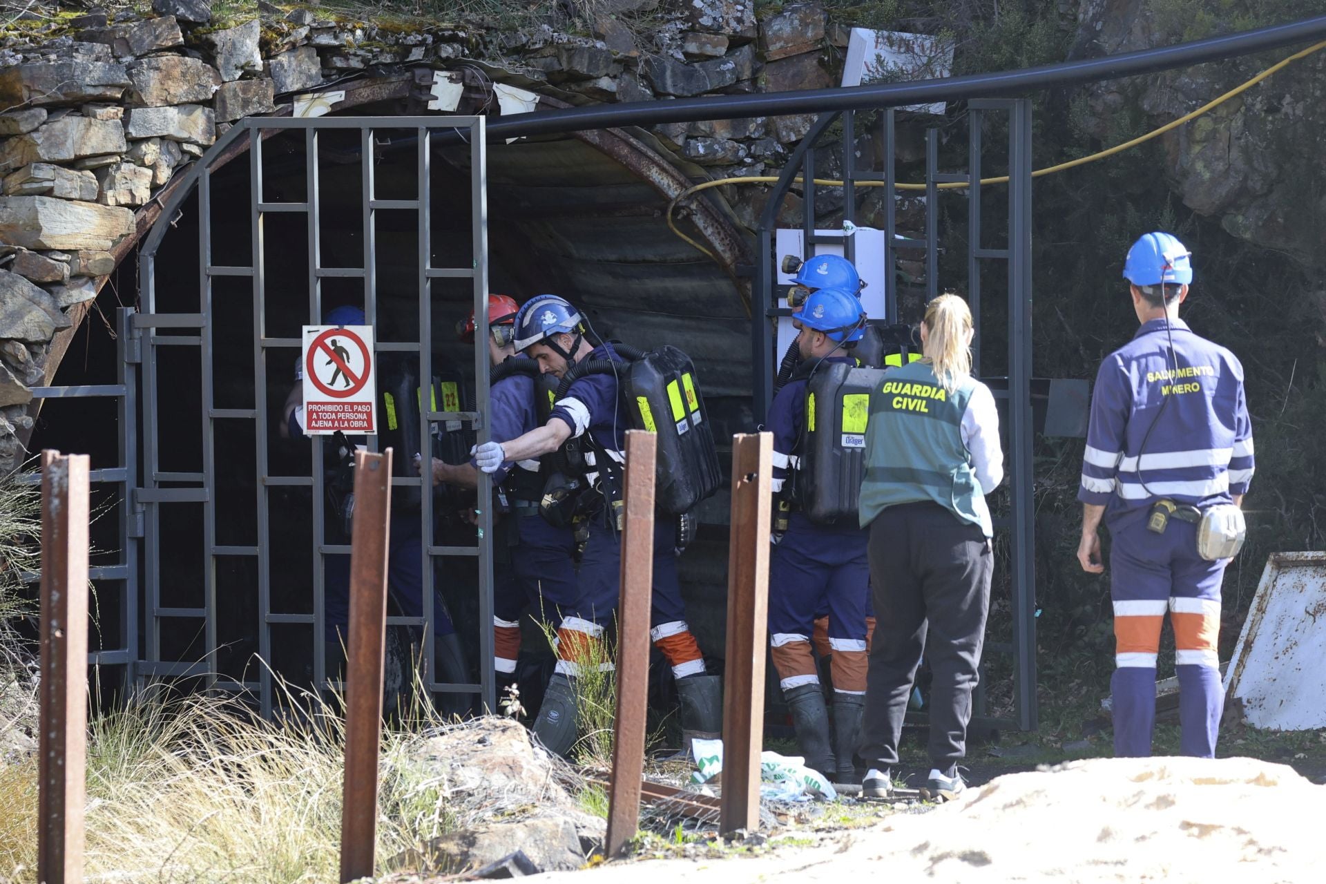 Las imágenes de la inspección de la Guardia Civil en la mina de Cerredo