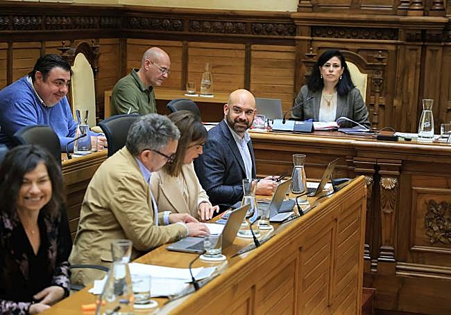 El concejal de Urbanismo de Gijón, Jesús Martínez Salvador, en el Pleno.