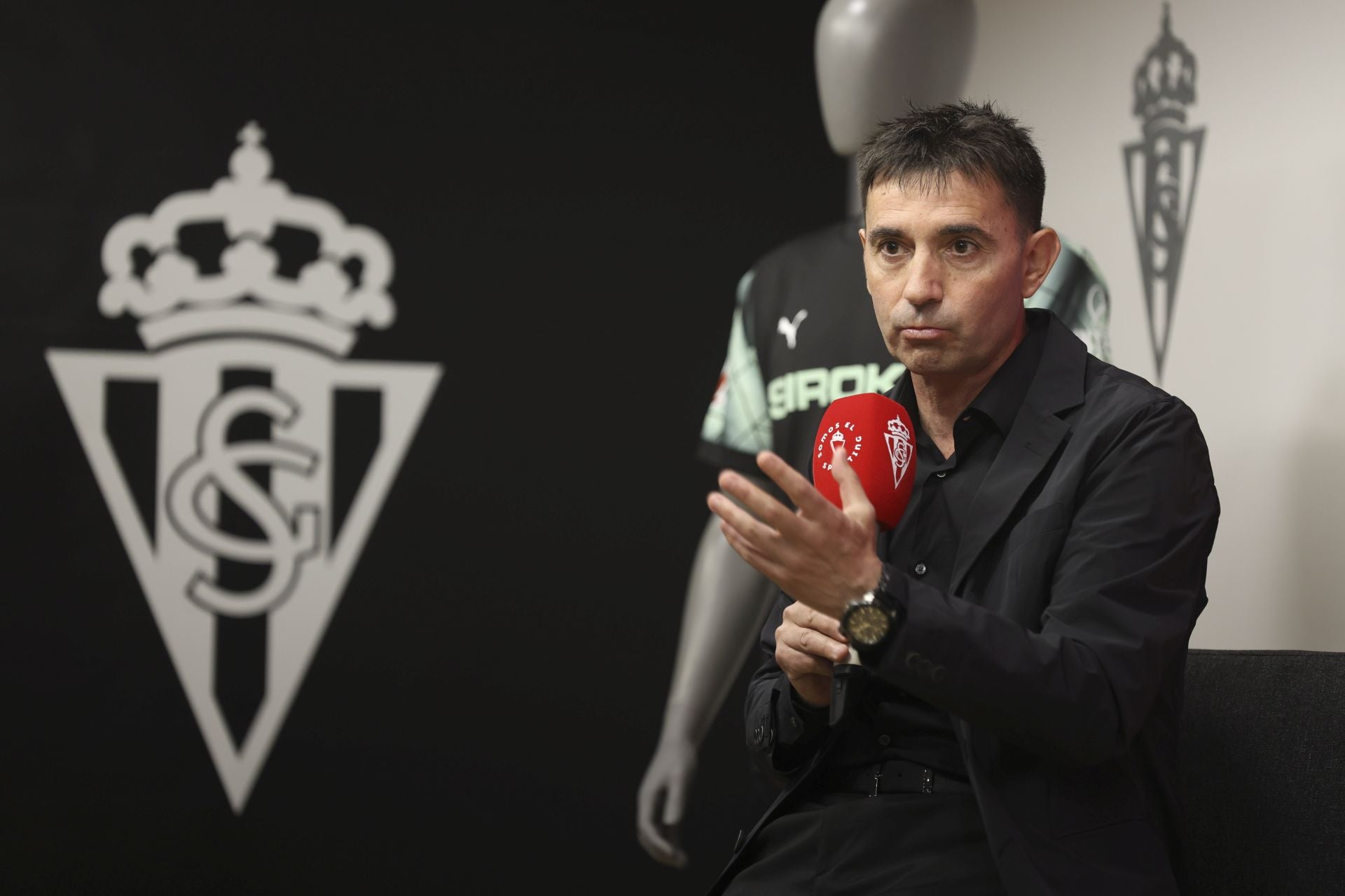 Fotos: Presentación de Asier Garitano como nuevo entrenador del Sporting