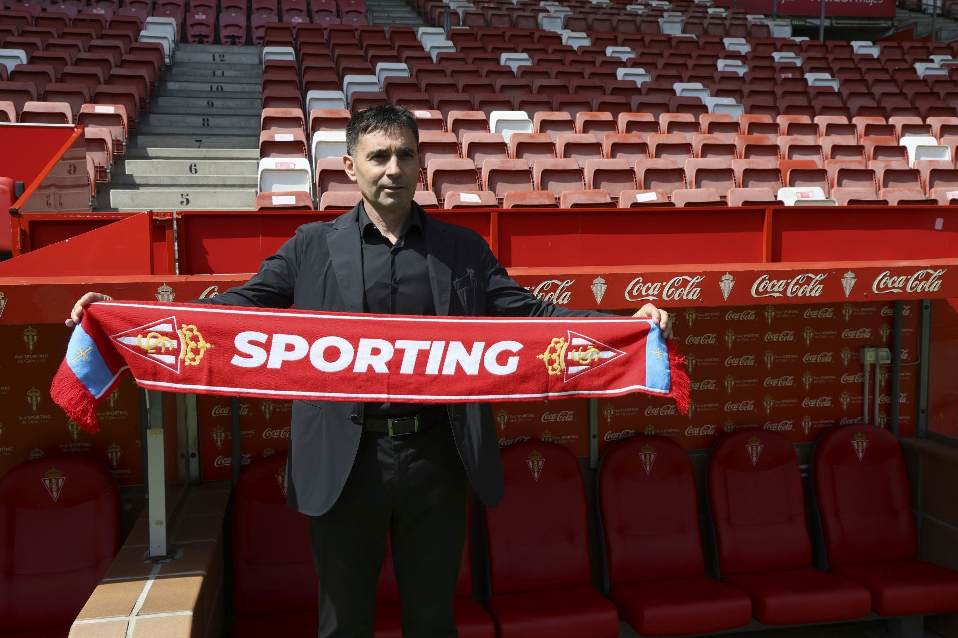 Fotos: Presentación de Asier Garitano como nuevo entrenador del Sporting