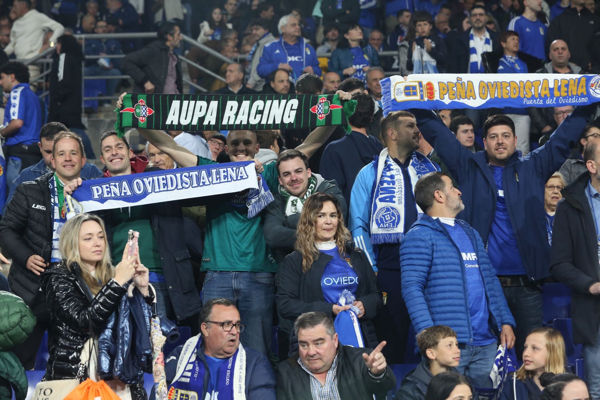 ¿Estuviste en el Real Oviedo-Racing de Ferrol? ¡Búscate en las fotos!