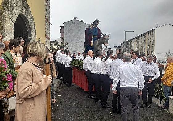 La borriquilla, en Lugones.