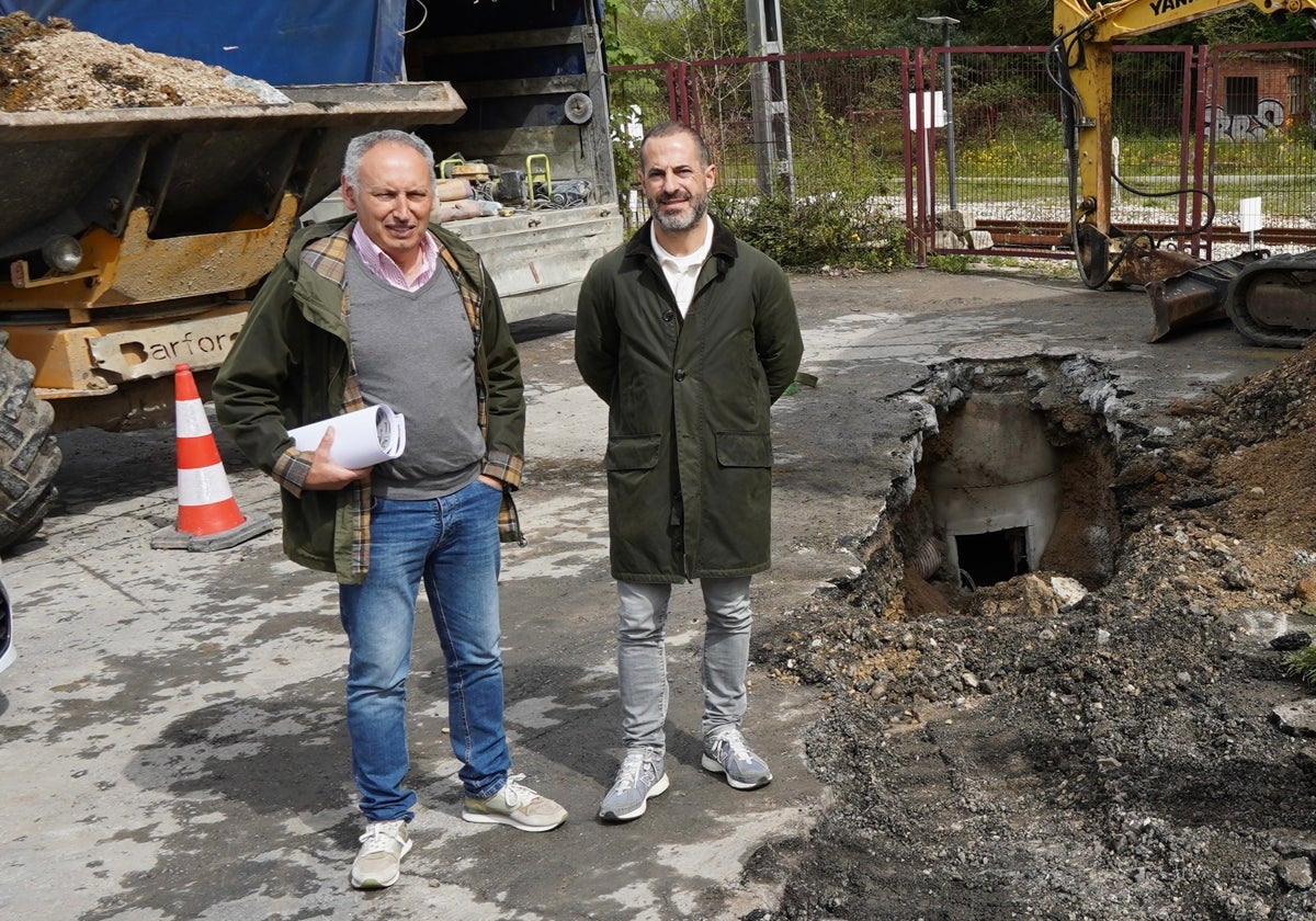 Comienzan las obras del colector de Los Pozos, en la zona de Carbayín Bajo, en Siero