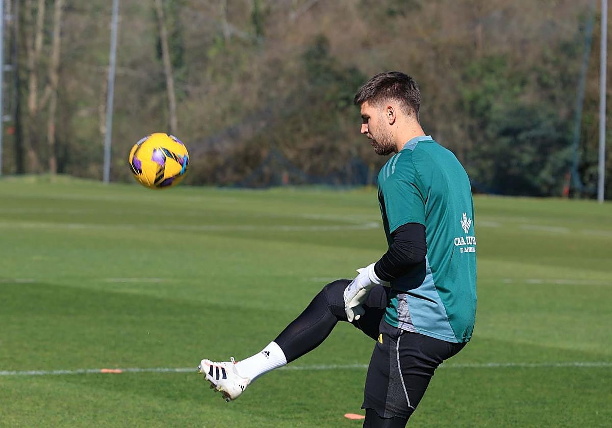 Braat, durante un entrenamiento del Real Oviedo.