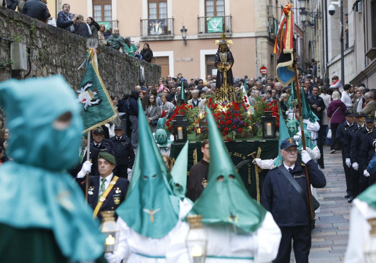 Procesión de Jesús Cautivo en Avilés.