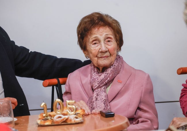 'Maricuela', el día que celebró con familiares y amigos su 105 cumpleaños.