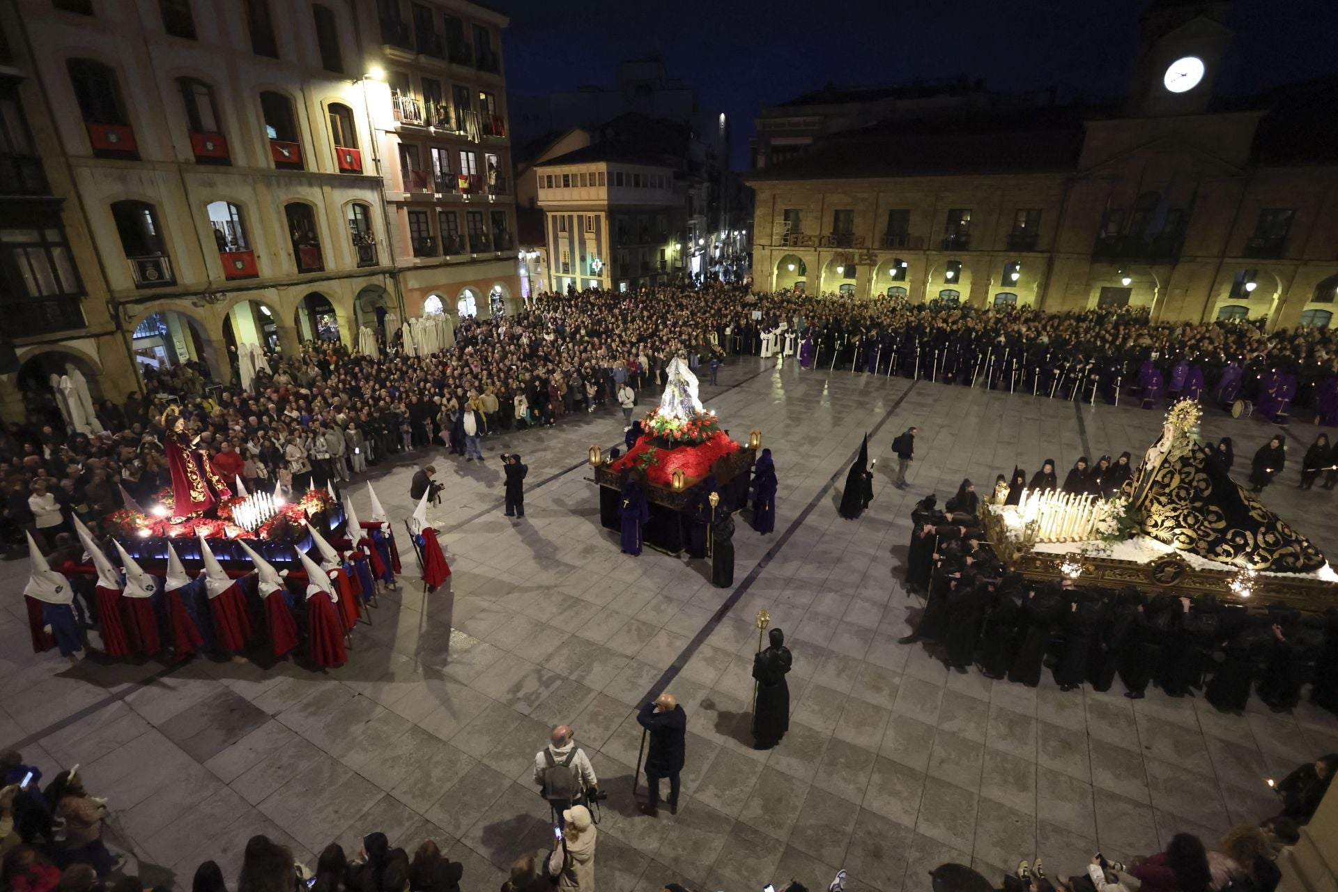 Procesión del Encuentro en Avilés